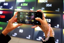 IHSG Awal Desember 2025 Bakal Bergerak Sideways, Pasar Menanti Data Inflasi dan PMI