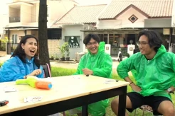 Azia Riza Nyasar ke...