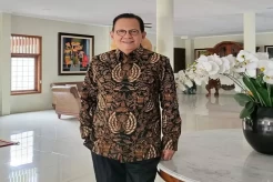 Ngeri, Rumah Roy Marten Disusupi Ular Sanca 1,5 Meter