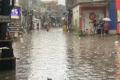 3 Orang Tewas Kesetrum Listrik Akibat Banjir Jakarta