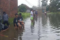 Banjir 1 Meter Rendam Cikarang Utara, Ratusan Warga Mengungsi