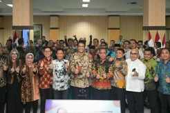 Pelaku Usaha di Madura...