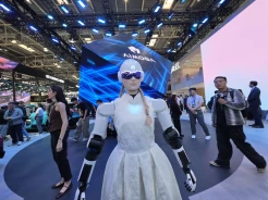 Chery Kenalkan Robot AiMOGA, bisa Belajar dan Akan Gantikan Sales Mobil