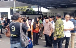 Suasana Terkini Rumah Duka Haerul Saleh, Pelayat Terus Berdatangan