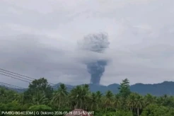 Pagi Ini Gunung Dukono Erupsi Setinggi 3 Km, PVMBG Ingatkan Ancaman Abu Vulkanik