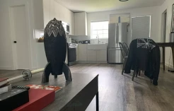 4 Fakta Tempat Tinggal Elon Musk, Rumah Sewa dan Ukurannya Mungil