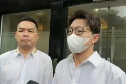 Richard Lee Buka Suara...
