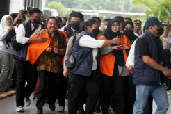 Momen Pelimpahan Roy Suryo ke Kejaksaan, Sempat Adu Mulut Tolak Pakai Baju Tahanan