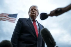 Trump Ancam Serang Iran Sangat Keras Jika Tak Kendalikan Hizbullah!