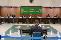 Rekam Jejak Eks Ketua...