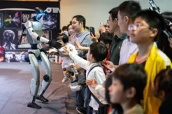 China akan Bawa AI ke...