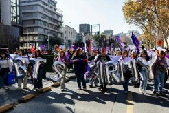 Konser BTS di Chili Terancam Batal, Ribuan ARMY Turun ke Jalan Gelar Aksi Protes