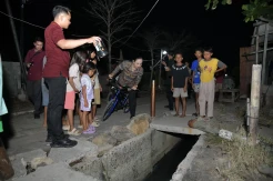 Tinjau Tambak Lorok, Wali Kota Agustina Siapkan Penanganan untuk Kurangi Dampak Rob