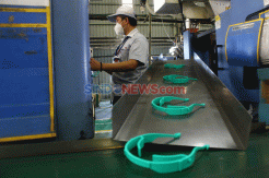 Produsen Komponen Otomotif Produksi APD