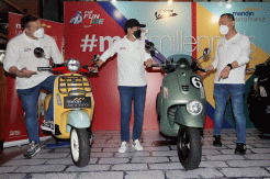 MUF Fun Ride bersama Komunitas Vespa
