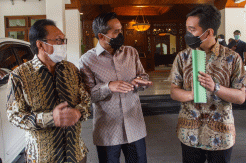 Gibran dan Anindya Bahas Pengembangan SMK Solo Untuk Kendaraan Listrik