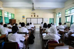Hari Pertama PTM 100 Persen di SMAN 113 Jakarta, Maksimal 6 Jam Pelajaran