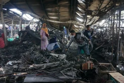 Potret Pilu Pedagang Pasca Relokasi Pasar Johar Semarang Hangus Terbakar