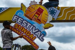 Pengunjung Abaikan Prokes, Festival Sungai Sekanak Lambidaro Palembang Dihentikan