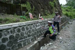 Polisi Gelar Olah TKP Kecelakaan Maut Bus di Bantul