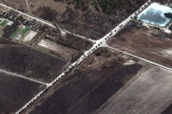 Penampakan Konvoi Militer Rusia Dekati Ibu Kota Ukraina