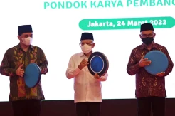 OJK Dukung Pengembangan Badan Wakaf Mikro
