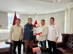 Perindo Serahkan SK Pembentukan Sayap Pemuda Provinsi Sumut
