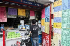 Harga Pulsa dan Paket Data Naik Imbas PPN 11 Persen