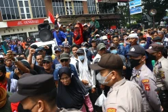 Buruh PT Bumi Rambang Kramajaya Tuntut THR Dibayar Penuh