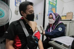 Posko Kesehatan Terminal Kampung Rambutan Sediakan Vaksinasi Booster untuk Pemudik