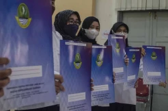 Pemprov Jabar Serahkan 5.700 SK PPPK Guru SMA, SMK dan SLB