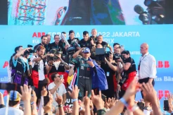 Begini Selebrasi Mitch Evans Sang Juara Formula E Jakarta 2022