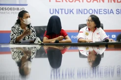 Relawan Perempuan dan...