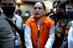 Mantan Bupati Tabanan Jalani Sidang Dakwaan