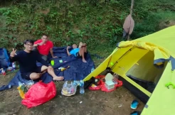 Motoran Santai ke Curug Panjang, Kemping Ceria di Atas Bukit