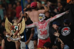 Dukung Timnas U-19 Hadapi Vietnam, Suporter Indonesia Padati Stadion Patriot Bekasi