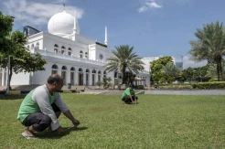 Persiapan Salat Idul Adha di Masjid Agung Al-Azhar