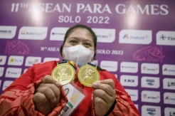 Angkat Berat Putri Indonesia Sapu Bersih Emas APG 2022