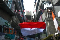 Pemasangan 10 Ribu Bendera Merah Putih di Permukiman Padat Palembang