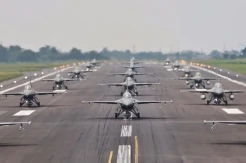 Formasi Elephant Walk Pesawat TNI AU Bukan Sekadar Show of Force