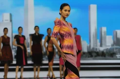 Livette by Liliana Tanoesoedibjo Tampilkan Busana dengan Paduan Tiga Kain Tenun