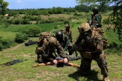 Melihat Kekompakan Prajurit Korps Marinir TNI AL dan United States Marines Corps