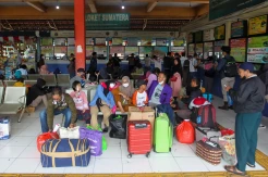 Libur Nataru, Kemenhub Catat 3,9 Juta Masyarakat Bepergian dengan Angkutan Umum