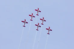 Jupiter Aerobatik Team Latihan Manuver di Langit Danau Toba