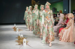 Royal Raya Runway 2023 Tampilkan Koleksi Lebaran yang Membumi