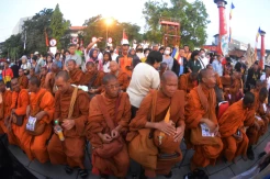 Jalan Kaki Ribuan Kilometer ke Borobudur, Rombongan 32 Biksu Perjalanan Ritual Thudong Singgah di Kelenteng Tay Kak Sie Semarang