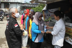 AICE Bagikan Bantuan Pangan kepada Guru dan Murid PAUD se-Jabodetabek