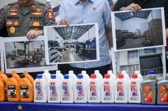 Pengungkapan Produsen Oli Palsu Beromzet Rp20 Miliar