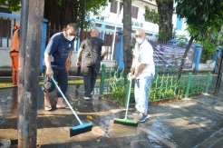 Perkumpulan IKA MIH UKI Gelar Kerja Bakti Bantu Pemrov DKI Bersihkan Lingkungan   Jakarta