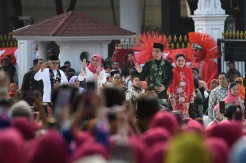 Peragaan Busana Istana Berkebaya